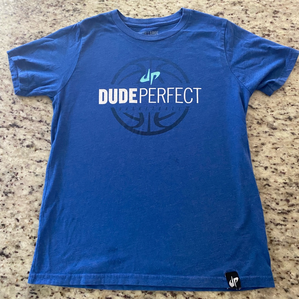 Dude Perfect logo t-shirt